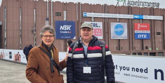 Ihr Zahnarzt auf der IDS 2025 – Für Sie auf dem neuesten Stand